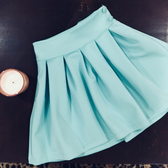 [charlotte russe] NWOT - Teal Neoprene Skirt - Picture 2 of 4